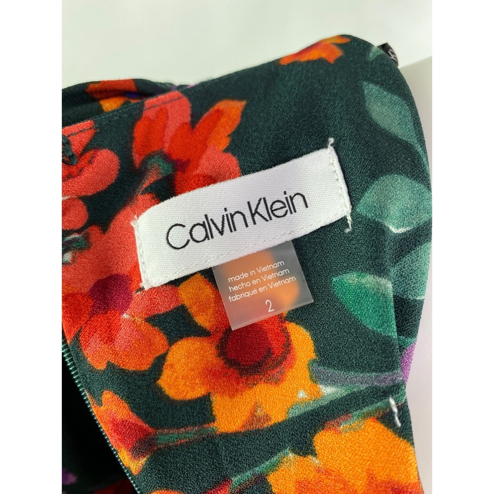 NWT Calvin Klein Malachite Green Floral Wrap Dress - Picture 9 of 10